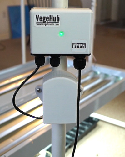 VegeHub WiFi Sensor Hub with Grow Light